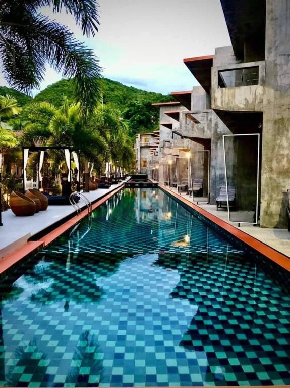 سي ثرو بوتيك ريزورت