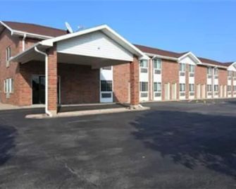 Sunrise Motel - בלביו - בניין