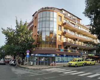 Sunny Sands Studios - Burgas - Edificio