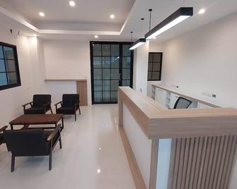 Pkk Hotel Residence - Bang Phli - Рецепція