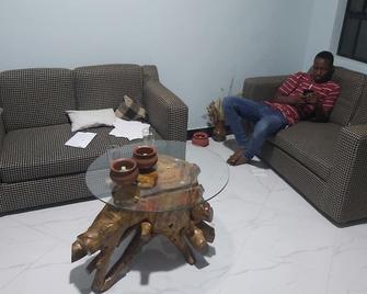 Mama Aziz Homestay - Arusha - Sala de estar