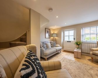 Charnwood Cottage, Burnham Market, Norfolk - Burnham Market - Living room