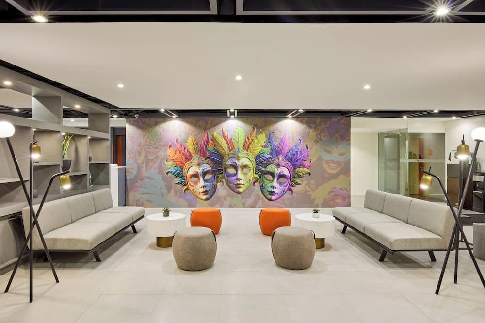 جو هوتلز بلس باكولود نيولي رينو فاتد