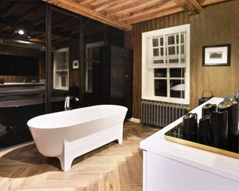 Small Luxury Boutique Hotel Wilma J - Vinkeveen
