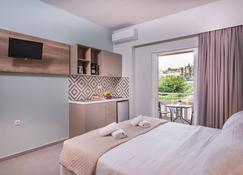 Irini Stalos Apartments - Stalos - Bedroom