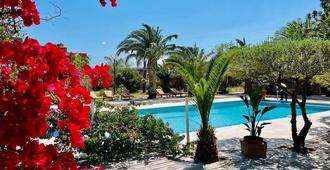 Tropic Hotel - Rivesaltes - Pool