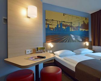 B&B Hotel Saarbrücken-Hbf - Saarbrücken - Slaapkamer
