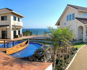 Love & Peace Resort - 志摩 - 游泳池