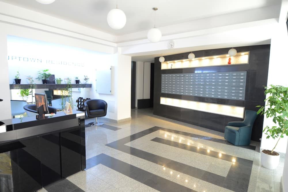 Uptown Residence Apartments - Bucharest - Front desk