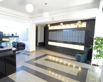 Uptown Residence Apartments - Bucharest - Front desk