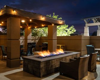 Staybridge Suites Indianapolis Downtown-Conv Ctr By IHG - Indianapolis - Patio