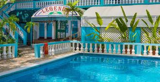 傳奇海灘度假酒店 - 內格利 - 格里爾 - 游泳池