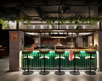 Moxy Ottawa Downtown - Ottawa - Bar