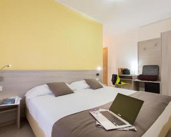 Garni House Majorana - Rende - Schlafzimmer
