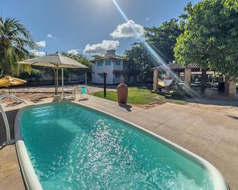 Amaly Pousada e Bistrô - Japaratinga - Pool