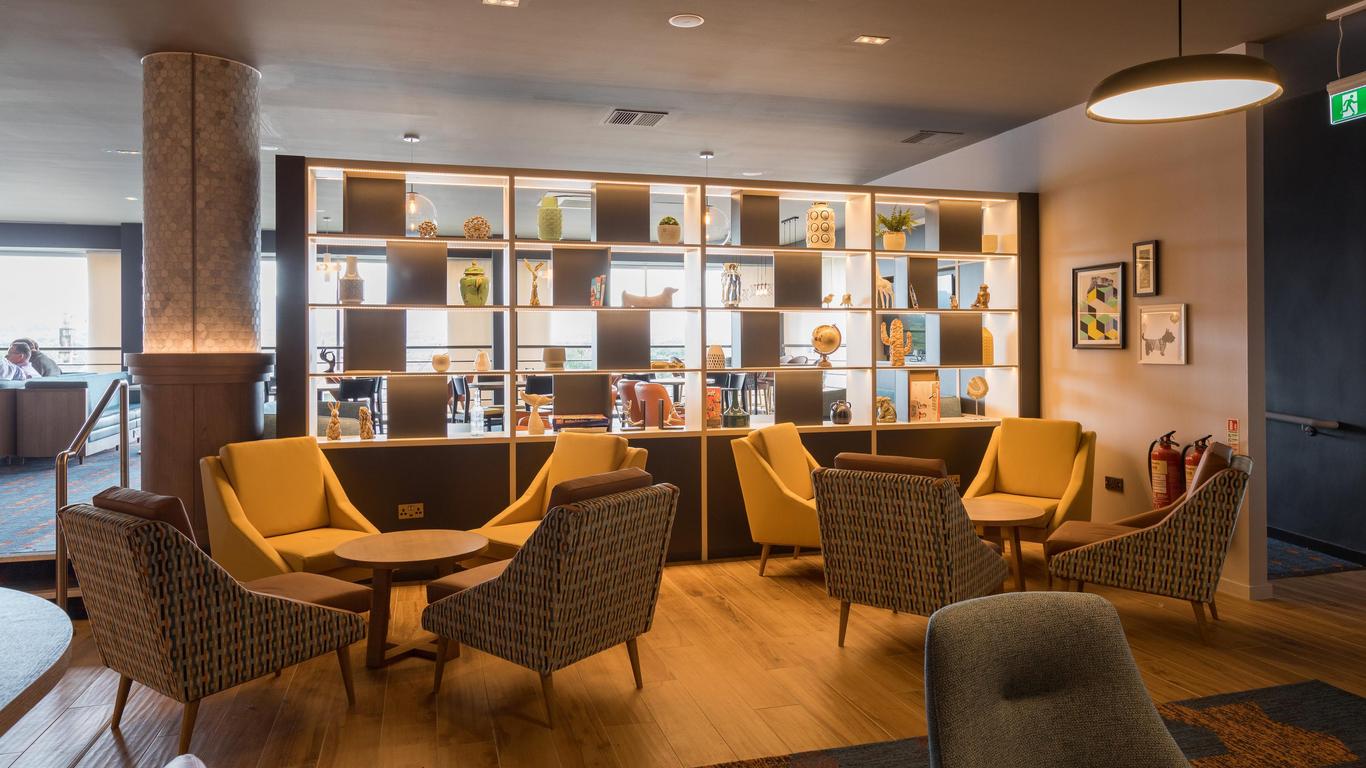 هوليداي إن إدينبره، آن آي آيتش جي هوتل