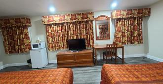 Majestic Inn And Suites - Klamath Falls - Schlafzimmer