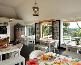 Hills and Hues - Thekkady - Restaurant