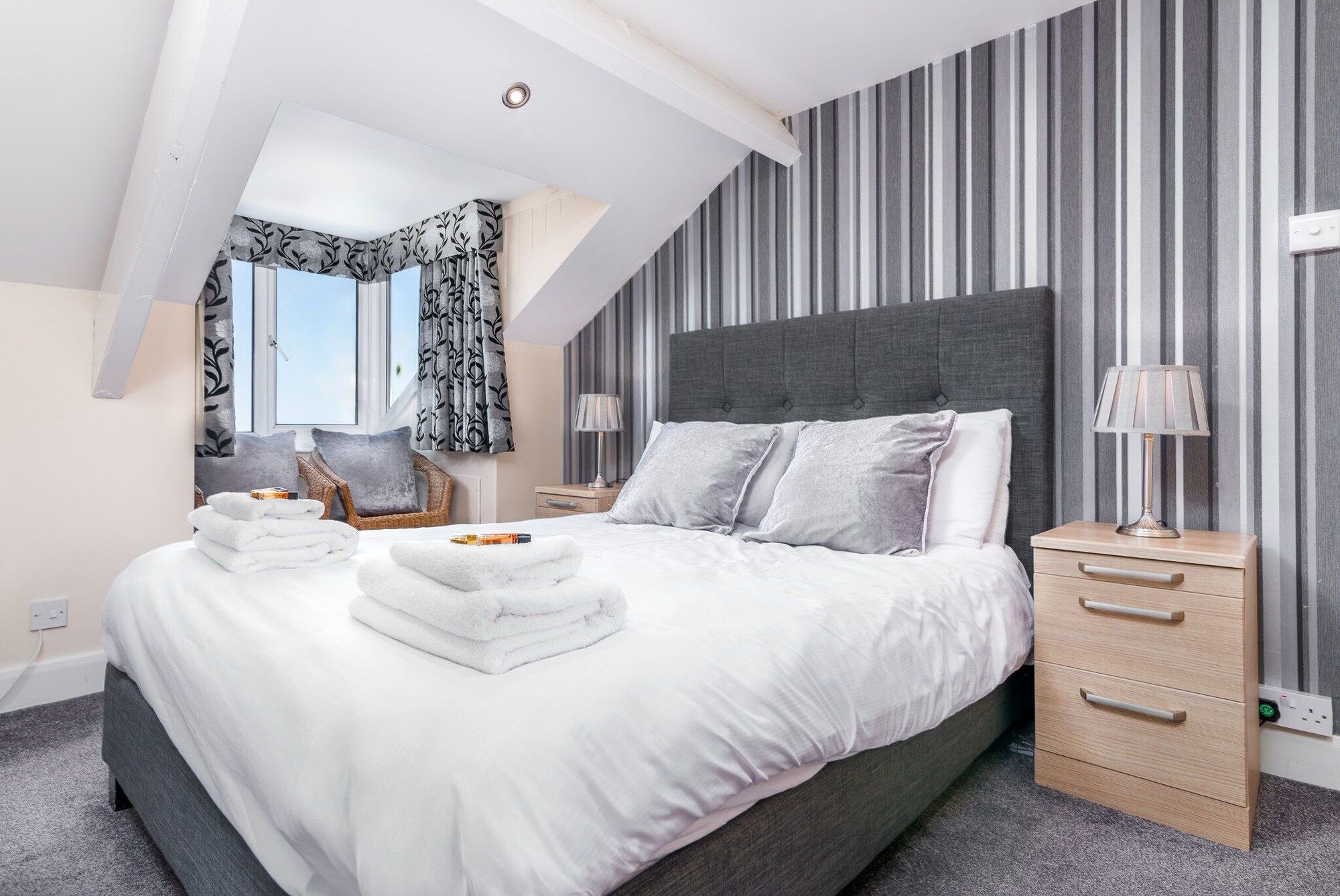 ذا ريفييرا جيست هاوس