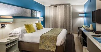 Peermont Metcourt Hotel - Francistown - Bedroom
