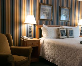 Essenhaus Inn & Conf. Center - Middlebury - Bedroom
