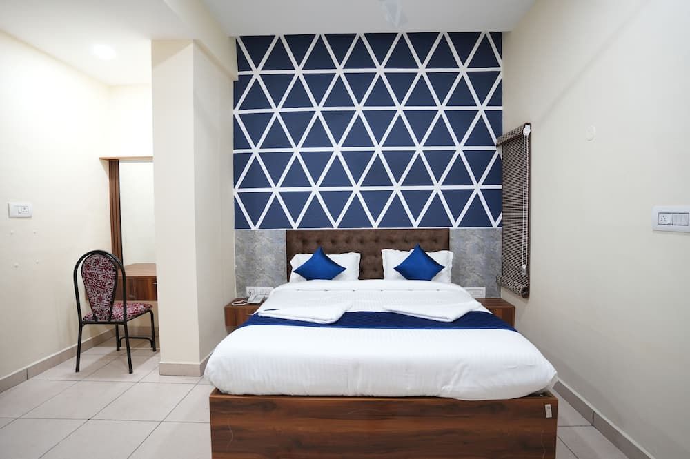 Vivelaa Hotels and Restobar - פונדיצ'רי - חדר שינה