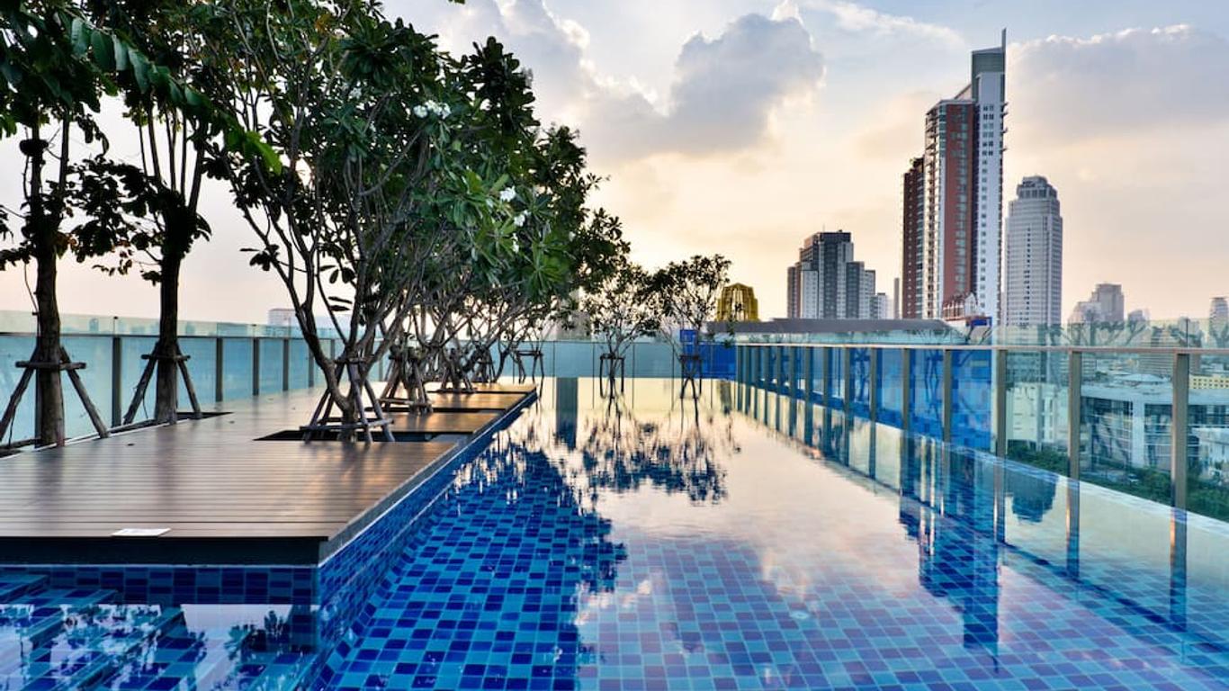 Civic Horizon Hotel & Residence