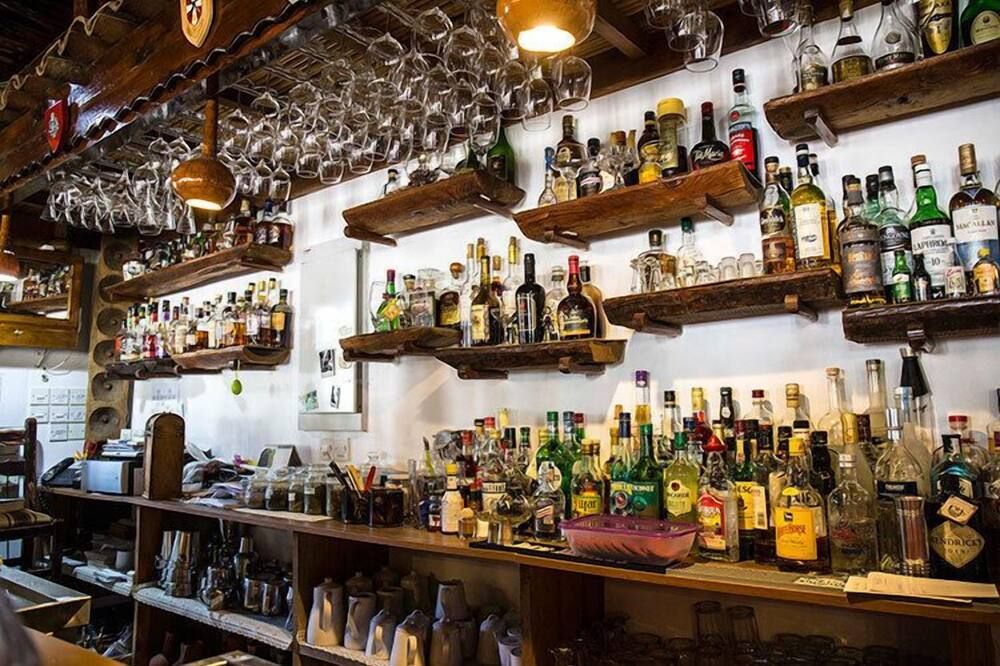 ذا ميل هوتل