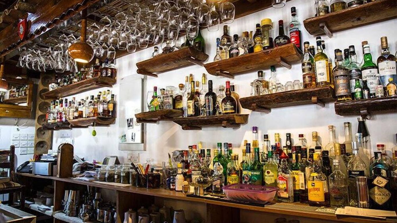 ذا ميل هوتل