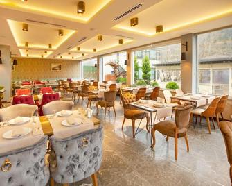 Jolnar Garden Hotel - Macka - Restaurante