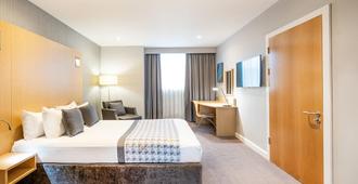 Holiday Inn London - Luton Airport - Luton - Bedroom