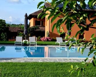 Cascina Dei Giacinti - Nizza Monferrato - Piscina