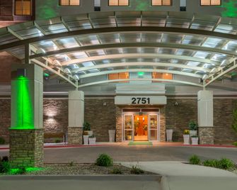 Holiday Inn & Suites Grand Junction-Airport by IHG - Grand Junction - Gebäude