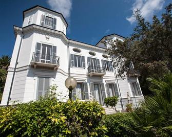 Residence Rta Villa Marina - Imperia - Edificio