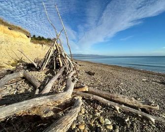 Modern well-equipped 2-bedroom home near Nelson - タスマン - ビーチ