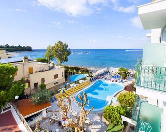 Hotel Ambasciatori - Ischia - Pool