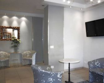 Hotel La Rosta - Reggio nell'Emilia - Wohnzimmer