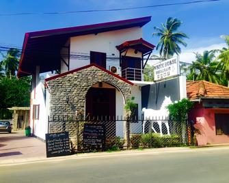 White Horse Guest House - Mirissa - Edificio