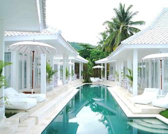 Harmony Villas - Kuta - Pool