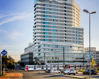 The Zipper Hotel And Apartments - Düsseldorf - Edificio