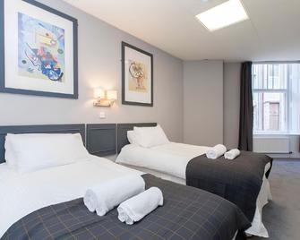 Citi Hotel Aberdeen - Aberdeen - Bedroom