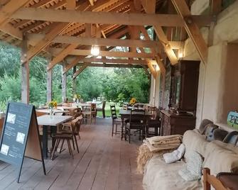 Ferme Du Caroire - Azay-le-Ferron - Restaurante