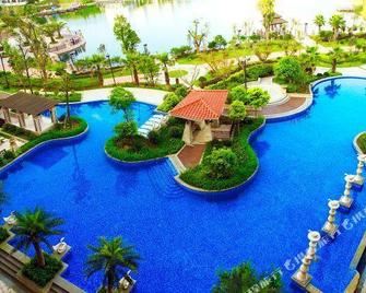 Yichun Yingbin Hotel - Yichun - Pool