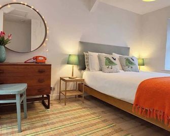 Whirlygig Cottage, near to Penzance Harbour - Penzance - Bedroom