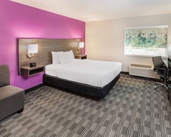 La Quinta Inn & Suites by Wyndham Houston Southwest - Houston - Camera da letto