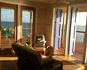 Bahamas Sea Cliff Cottage - Gregory Town - Salon