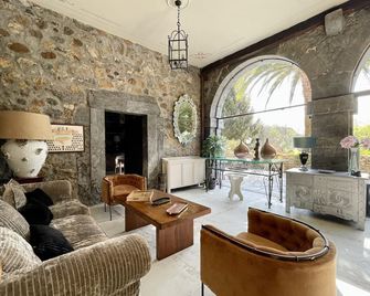 Palacio Torre de Ruesga - Valle - Lobby