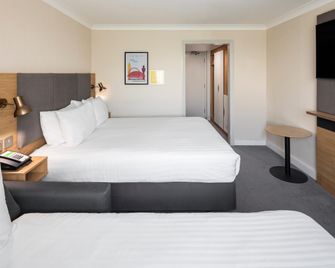 هوليداي إنا ي ر انيد ن ايت يسك أريتر رت آ آي آيتش جي - Gatwick - غرفة نوم