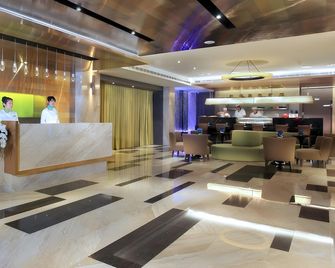 Park City Hotel Central Taichung - Taichung City - Front desk