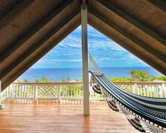 Cielo Vista @ Turtle Crossing , West Bay - Coxen Hole - Balcón